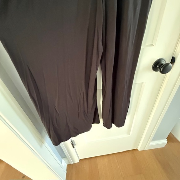 Old Navy Women's Wide Leg Black Jumpsuit Romper XL (Washed, never worn) - Picture 3 of 8